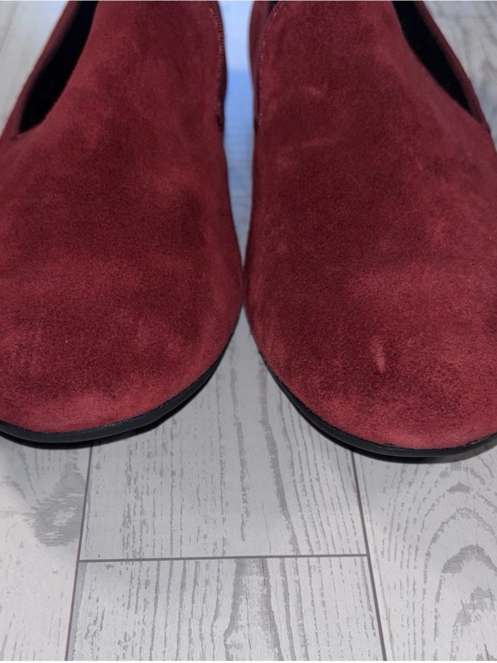 Born Women’s Burgundy Suede Loafers Size 8 Slip On Comfort Shoes - Picture 3 of 15